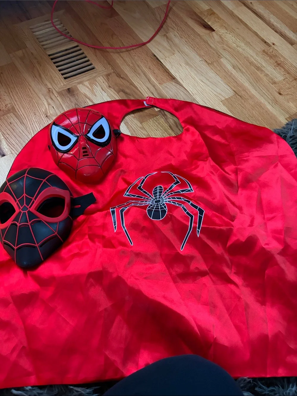 Child’s Red Spider Superhero Cape with Mask Set
